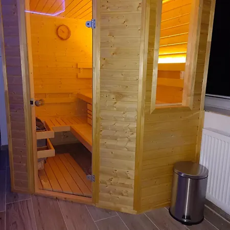 A Wellness - Jilan, Naves Svobody 39, Гостевой дом 4*